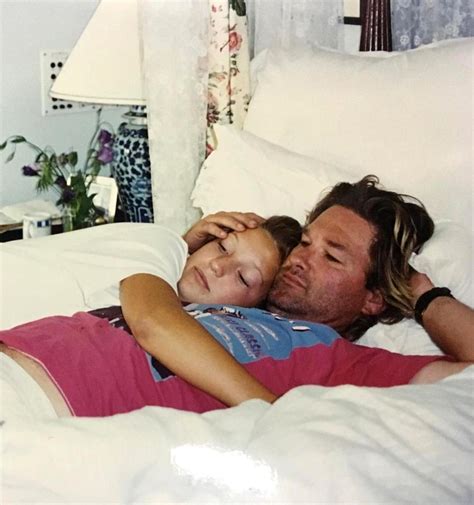 Kurt Russell Cries In Kate Hudson S Father S Day Throwback Pic Luckiest Dad In The World