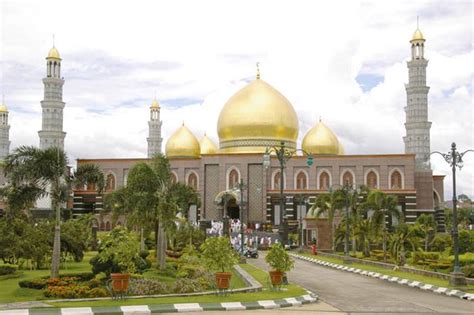 7 Bangunan Masjid Terindah Di Indonesia Tokopedia Blog