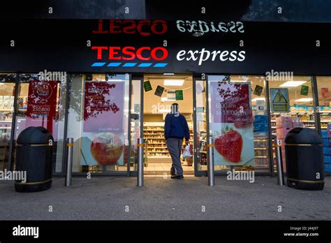 Tesco Stores Uk Hi Res Stock Photography And Images Alamy
