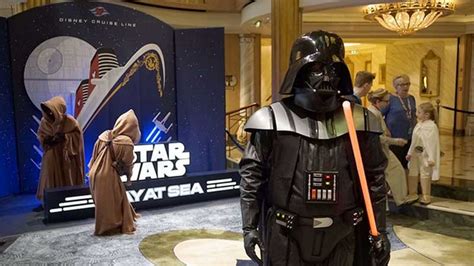 May 4th is star wars day and we're just geeky enough at my house to make a celebration out of it. Star Wars Day at Sea, así es la fiesta a bordo del Disney ...