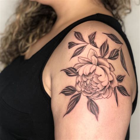 33 Feminine Flower Shoulder Tattoos Asweraunesah