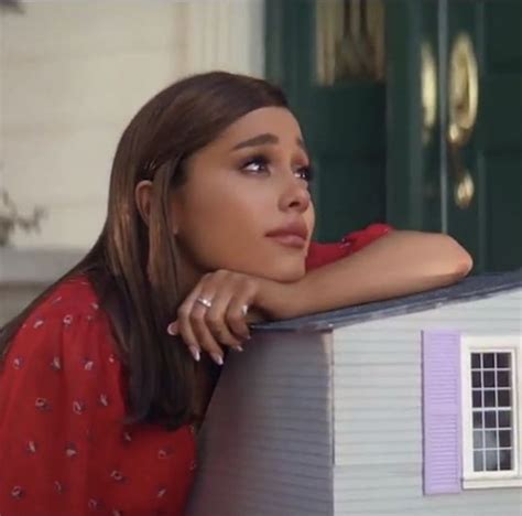 Making it her first time to ever top the billboard hot 100 chart. Ariana Grande "Thank U Next" musicvideo in 2019