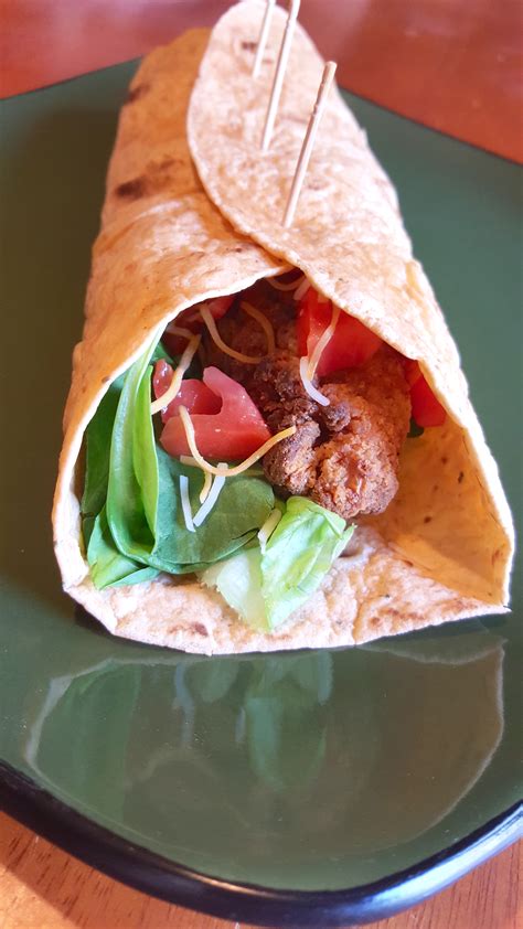 Asian chicken wraps with thai peanut sauce. Healthy Chicken Wraps Recipe Idea - 5 Minute Dinner