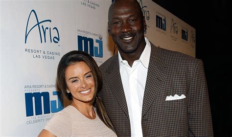 who is michael jordan s wife yvette prieto and why does she not appear in the last dance the