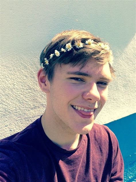 cute guys — smol angsty twink your fav made a daisy chain