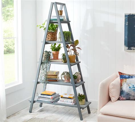 13 Beautiful Diy Ladder Shelf Plans And Ideas