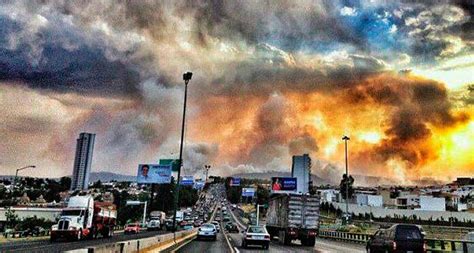 .incendio forestal en el paraje volcanes, en el municipio de tlajomulco de zúñiga, dentro del bosque la primavera, el cual, debido a los vientos, ha alerta atmosférica en los municipios de tlajomulco de zúñiga, tlaquepaque, zapopan y guadalajara. El gran incendio del Bosque de La Primavera en 2012 - Zona ...