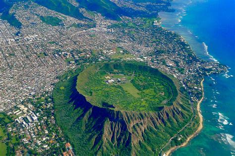 The Story Of The Iconic Diamond Head 2023