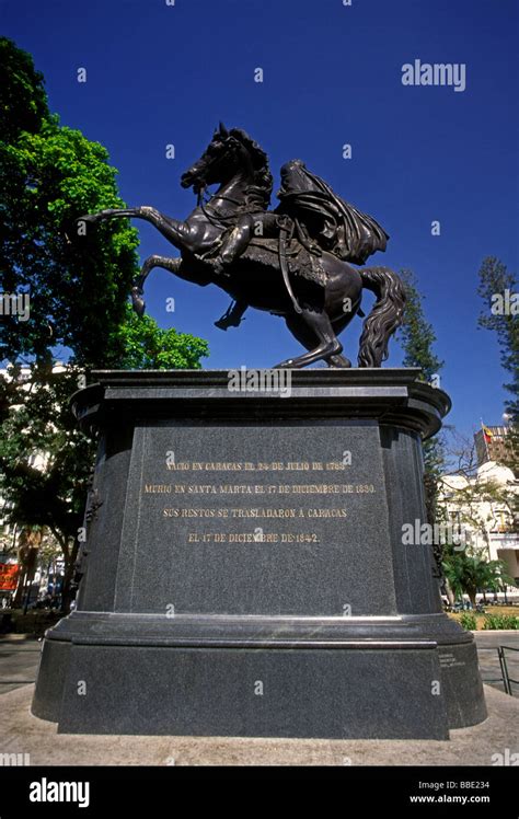 Equestrian Statue Statue Of Simon Bolivar Simon Bolivar Plaza