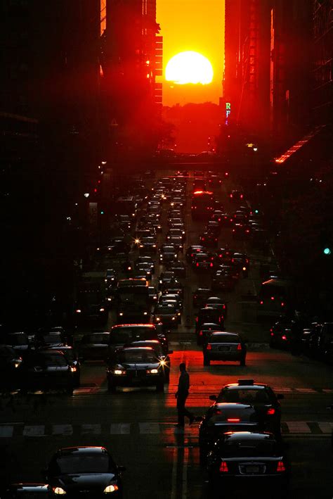 Manhattanhenge 2017 Where And When To Watch The New York Times