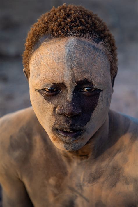 Mundari Tribe Man Covered In Ash To Repel Flies And Mosqui Flickr