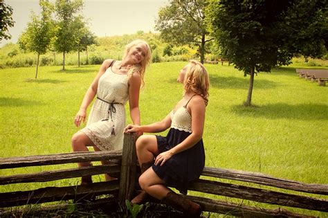 Best Friends Country Photoshoot Photoshoot Best Friends Photoshoot