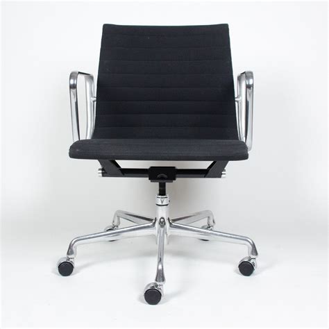 Eames Herman Miller Aluminum Group Executive Desk Chairs Black Fabric