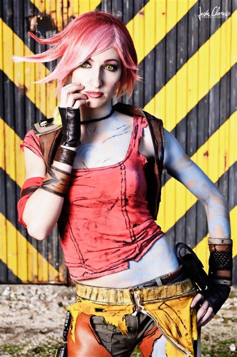 Spectacular Lilith Cosplay From Borderlands 2 Pics Global Geek News
