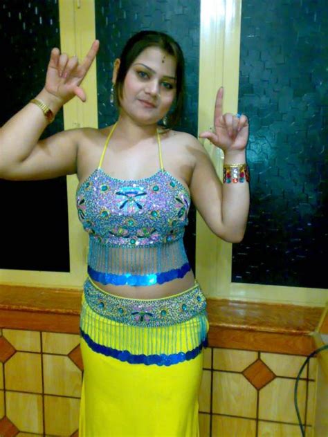 Download our indian girls dance app & enjoy trending hot desi girls dance videos easily and this is 100% free for you. Indian Girls Maza: Aisha Khan desi dancer, desi Dance masti desi girls