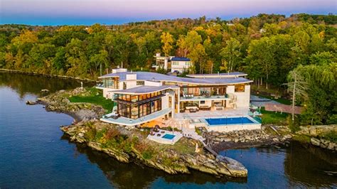 A 45 Million Modern Estate On Nys Hudson River Robb Report