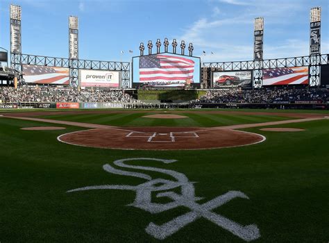 Chicago White Sox Three Outfielders That Are Still Available