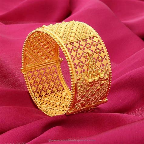 Big Gold Bangle From Manubhai Jewellers South India Jewels Gold Bangles Design Gold Plated