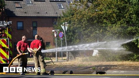 Uk Heatwave Soaring Temperatures Prompt Wildfire Warnings Newsfeed Gy