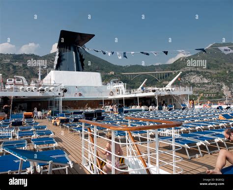 Msc Cruise Ship Melody Hi Res Stock Photography And Images Alamy
