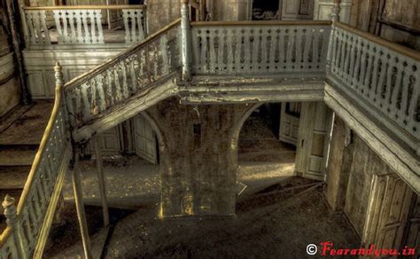 Top 10 Most Haunted Houses In India For A Fearful Night Stay