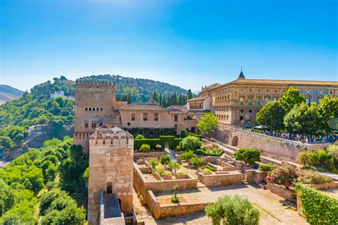 La Alhambra De Granada La Primera De Las 7 Maravillas De España