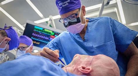 American Surgeons Successfully Perform Worlds First Eye Transplant