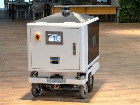 Itri Cubot One Autonomous Mobile Robot Delivers Food And More Indoors