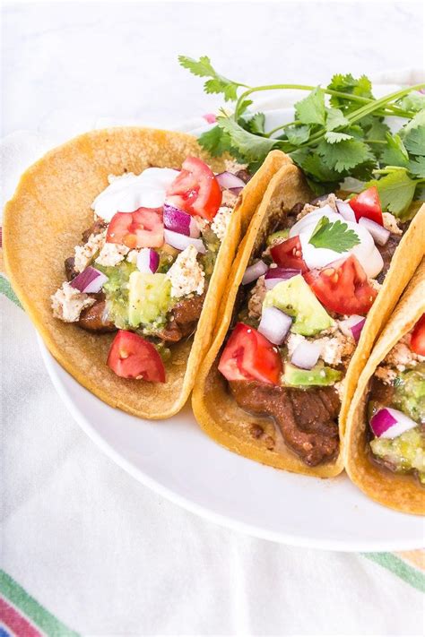 Fish black bean mango tacos. Mushroom Mole Black Bean Tacos (Vegan) | Mango salsa ...