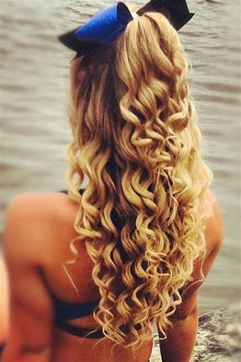 Just back brush your hair all the way back and then attach a ribbon bow at the tie. Pin on Hairstyles for Long Hair