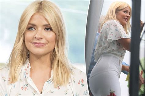 Oops Holly Willoughby Shows Off Her Underwear Through A Very Tight Skirt Mirror Celeb