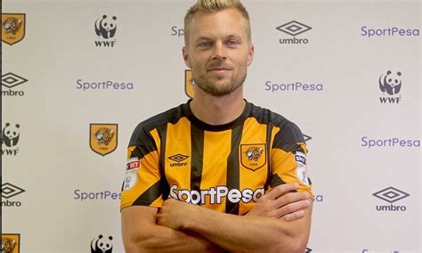 6 haziran 1985 doğumlu), allsvenskan kulübü aik ve i̇sveç uyruklu orta saha oyuncusu olarak oynayan i̇sveçli bir futbolcusu team. Sebastian Larsson signs one-year deal with Hull | Daily ...
