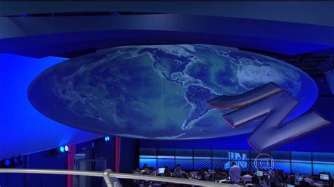 It was the first news program broadcast live by a television network throughout brazil. HD Jornal Nacional (Abertura) | 02/12/2013 - YouTube
