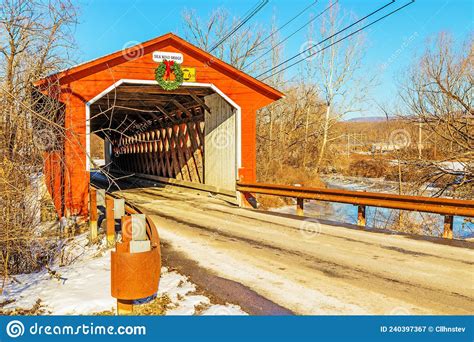 Vermont Covered Bridge And Winter Holiday Wreath Stock Image Image Of