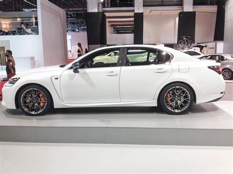 Find your next lexus suv from the lineup, with the nx, ux and rx luxury crossovers, as well as the powerful and spacious gx and lx luxury utility vehicles. Photos & Video: The Ultra White Lexus GS F in Barcelona ...