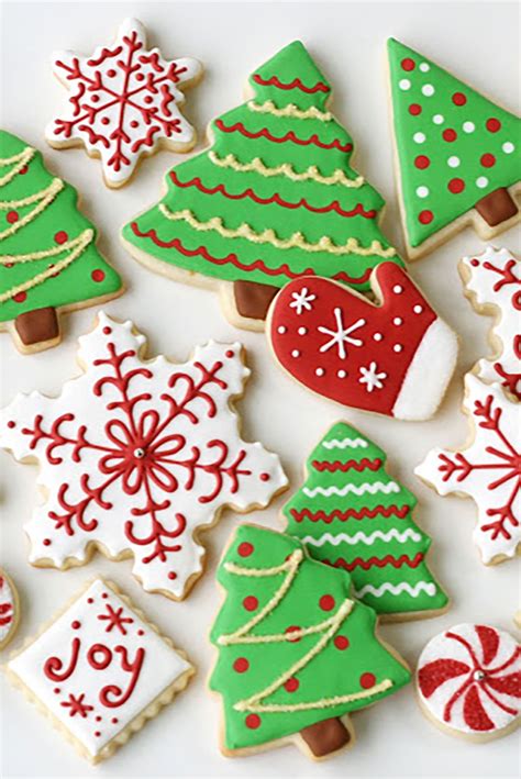 In stand mixer fitted with paddle attachment, beat butter, sugar and vanilla at medium speed until light and fluffy, about 3 minutes, scraping down sides and bottom of bowl with rubber spatula. Image result for royal icing christmas cookies | Christmas ...