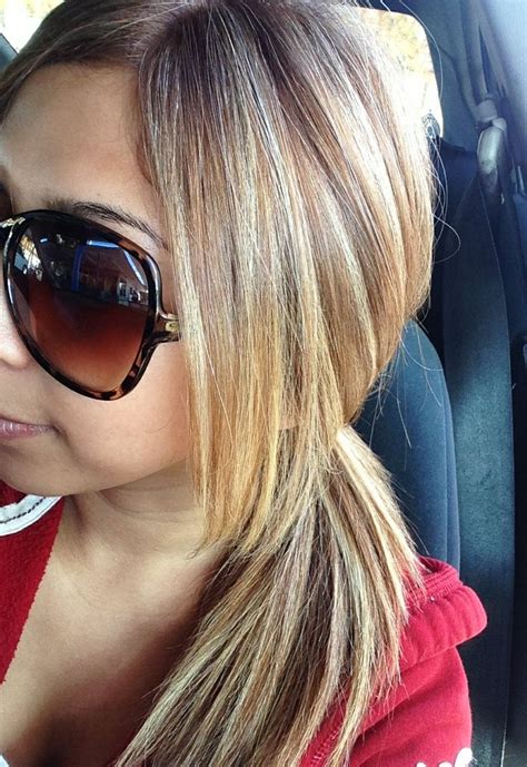 Caramel highlights on dark brown hair is one of the most versatile hair color ideas for brunettes. caramel hair with blonde highlights | hair | Pinterest ...