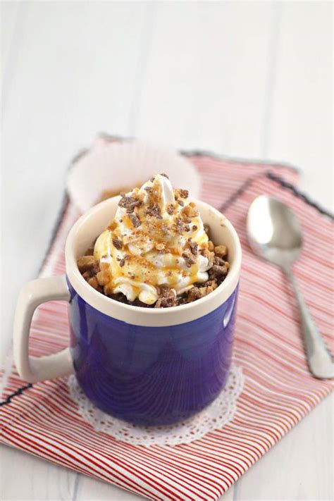 Mug cake is a cake that's made in a mug! Microwave Mug Cake Recipe - Easy Microwave Chocolate Heath ...