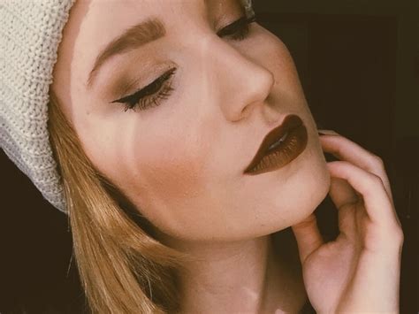 5 How To Rock The Dark Brown Lipstick Trend This Autumn Fashioncorner