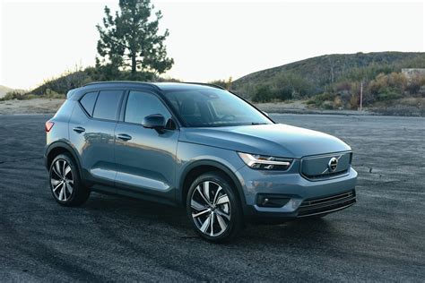 2022 Volvo Xc40 Recharge Review A Great Suv Made Even Better Cnet
