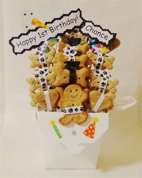 Birthday gifts for dogs looking for birthday gifts for dogs? Dog birthday treat gift basket dog biscuits dog gift