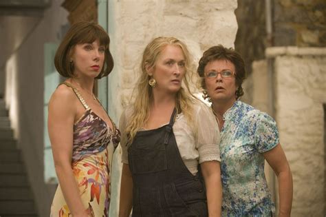 Foto De Julie Walters Mamma Mia La Película Foto Christine