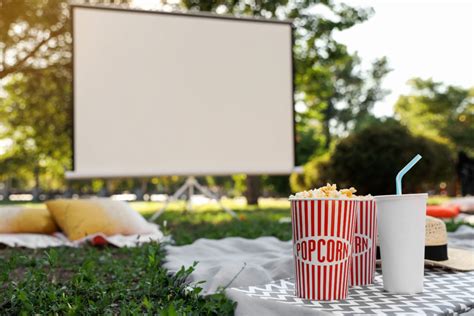 7 Garden Cinema Ideas To Host A Cinema Party At Home In 2023