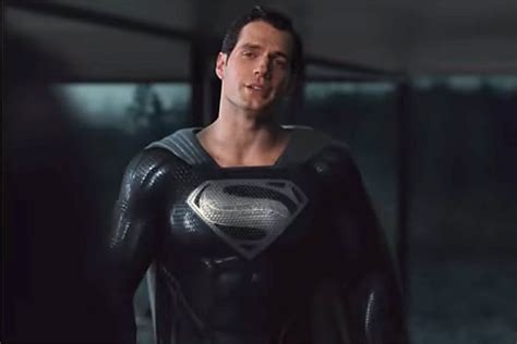 Watch Henry Cavills Superman Fly In An All Black Suit In First Look At