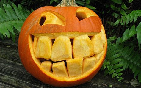 10 Pretty Funny Pumpkin Carving Ideas Easy 2023