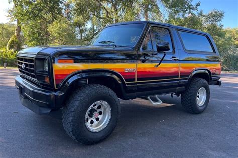 Free Wheeling Style Ford Bronco Xlt Barn Finds