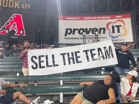 White Sox Fans Hoist Sell The Team Sign At Saturday Game Vs Dbacks
