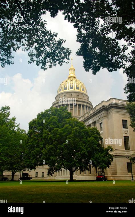 State Capitol Building At Charleston West Virginia Wv Stock Photo Alamy