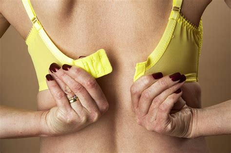 Mums Prompts Fierce Debate By Admitting Pulling Her Bra Up Over Her BUM