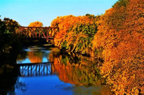 Take This Scenic Road Trip To See The Best Fall Foliage In Nebraska